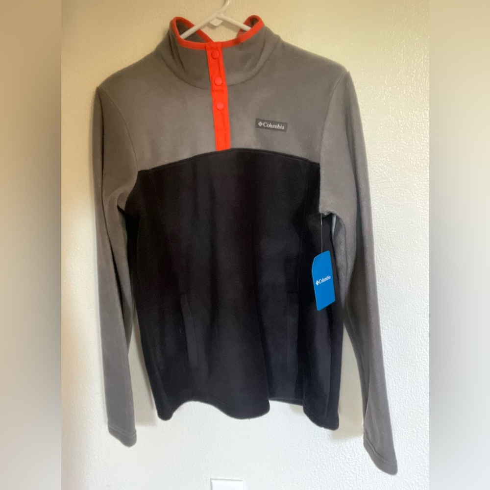 NWT- Columbia Youth XL fleece